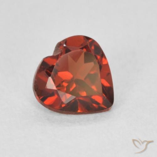 Granato Piropo Rosso scuro naturale da 0.58 ct, Cuore, VS
