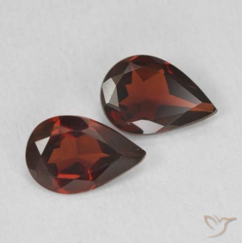 Gemme di Granato Piropo Rosso scuro naturale da 1.15 ct, Forma a pera, VVS-VS