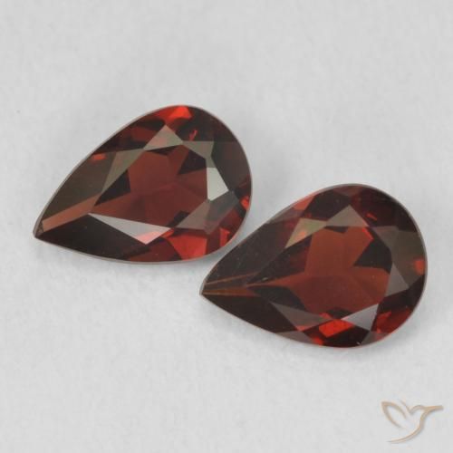 1.35ctw Naturale Rosso scuro Granato Piropo, Forma a pera, VVS-VS