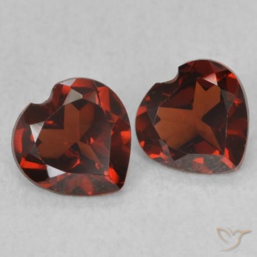 Gemme di Granato Piropo Rosso scuro naturale da 0.96 ct, Cuore, VS