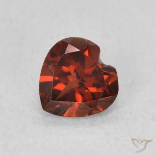 0.60ct Naturale Ribes Rosso Granato Piropo, Cuore, VS