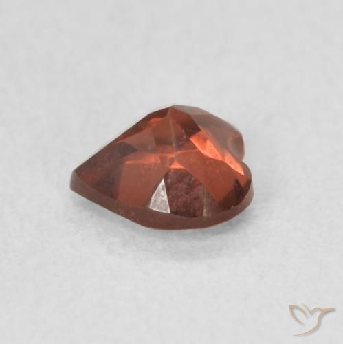 Granato Piropo Rosso arancione naturale da 0.56 ct, Cuore, VS