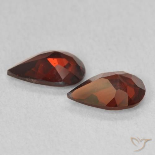 Gemme di Granato Piropo Ribes Rosso naturale da 1.25 ct, Forma a pera, VVS-VS