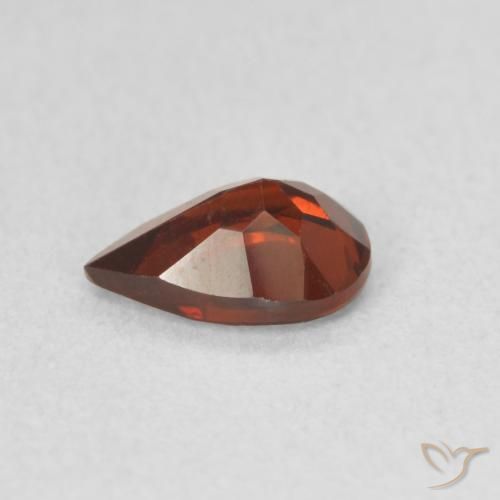 Granato Piropo Rosso medio naturale da 0.72 ct, Forma a pera, VVS
