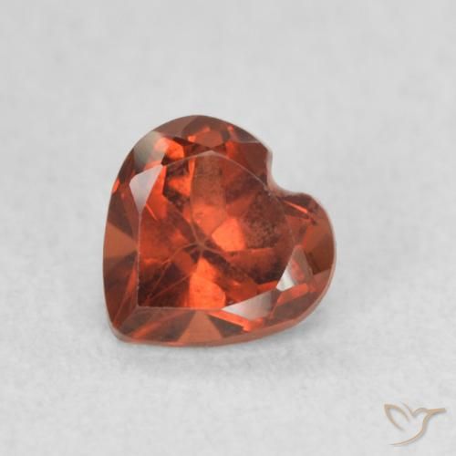 0.60ct Naturale Ribes Rosso Granato Piropo, Cuore, VVS