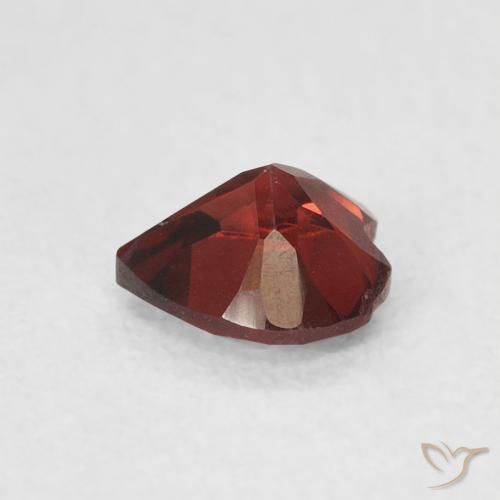 Granato Piropo Ribes Rosso naturale da 0.60 ct, Cuore, VVS