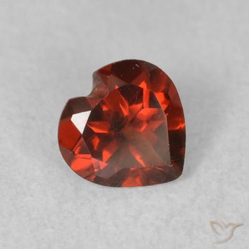 Granato Piropo Ribes Rosso naturale da 0.53 ct, Cuore, VS