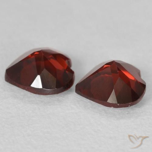 Gemme di Granato Piropo Rosso scuro naturale da 1.02 ct, Cuore, VVS-VS
