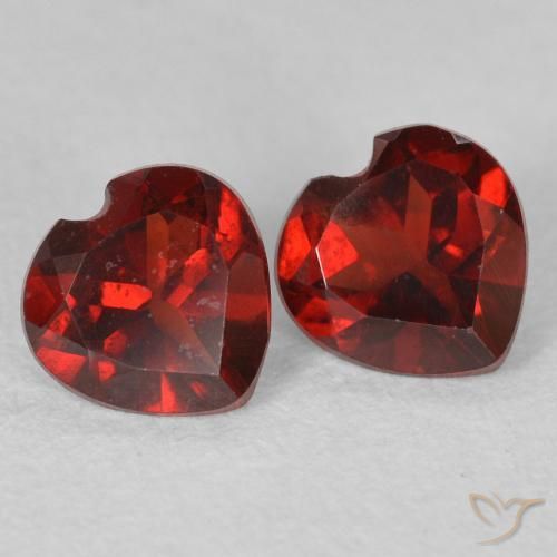 Gemme di Granato Piropo Sangria rossa naturale da 1.06 ct, Cuore, VS