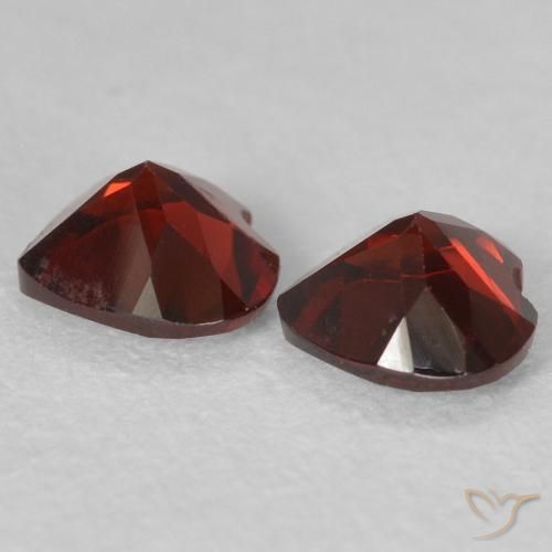 Gemme di Granato Piropo Sangria rossa naturale da 1.06 ct, Cuore, VS