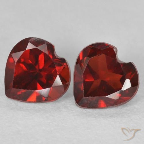 Gemme di Granato Piropo Rosso medio naturale da 1.27 ct, Cuore, VS