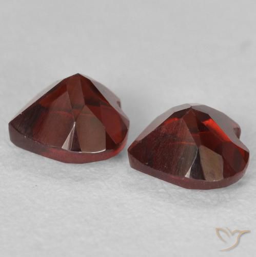 Gemme di Granato Piropo Rosso medio naturale da 1.27 ct, Cuore, VS
