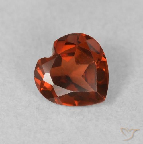Granato Piropo Medium Dark-Red naturale da 0.55 ct, Cuore, VVS-VS