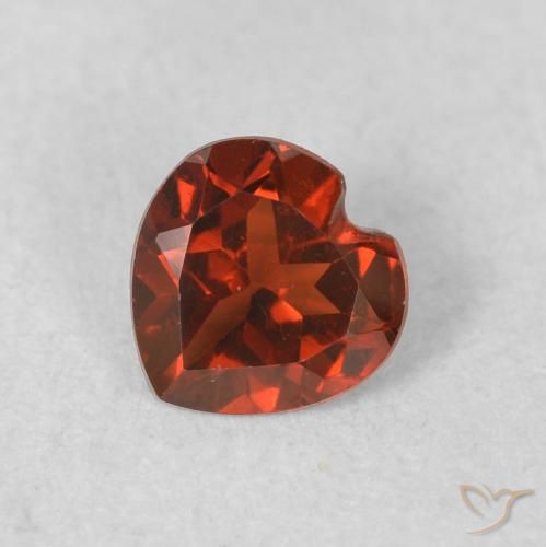 0.49ct Naturale Rosso brillante Granato Piropo, Cuore, VS