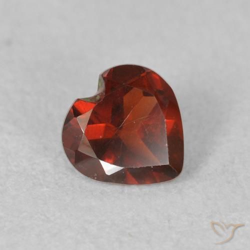 Granato Piropo Ribes Rosso naturale da 0.53 ct, Cuore, VVS-VS