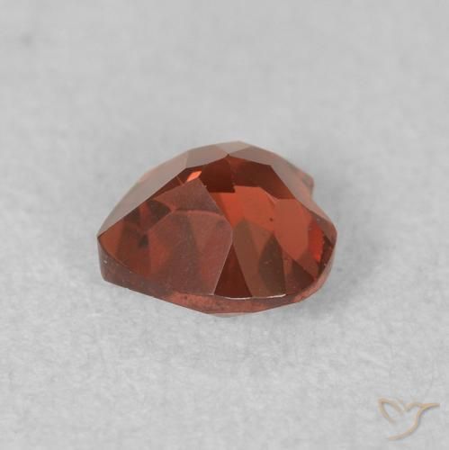 Granato Piropo Rosso Cremisi Profondo naturale da 0.64 ct, Cuore, VVS-VS