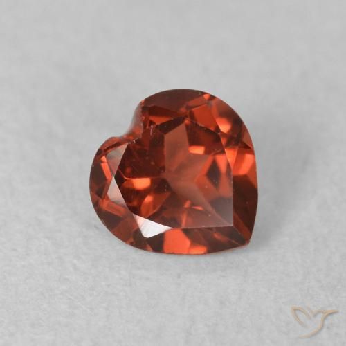 Granato Piropo Sangria rossa naturale da 0.60 ct, Cuore, VS