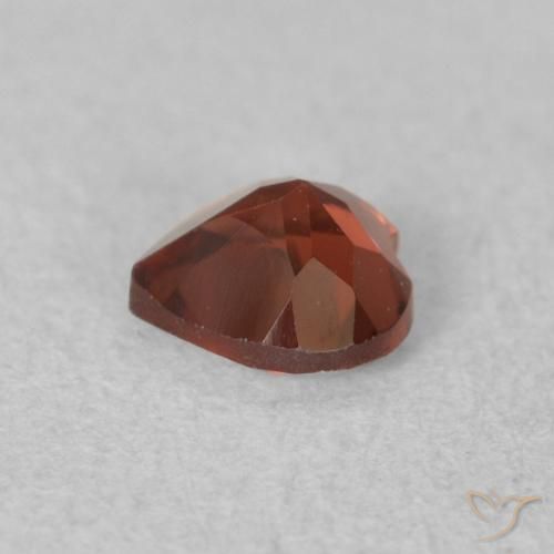 Granato Piropo Sangria rossa naturale da 0.60 ct, Cuore, VS
