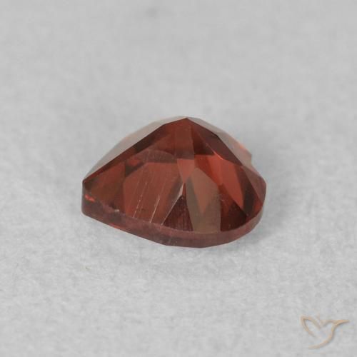 Granato Piropo Rosso medio naturale da 0.64 ct, Cuore, VS