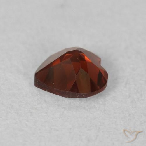 Granato Piropo Sangria rossa naturale da 0.59 ct, Cuore, VS