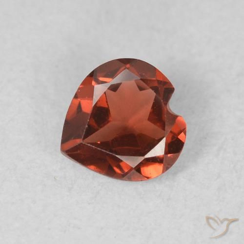 0.55ct Naturale Rosso medio Granato Piropo, Cuore, VS