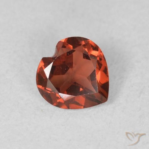 Granato Piropo Rosso medio naturale da 0.55 ct, Cuore, VS