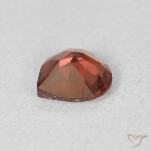 Granato Piropo Rosso medio naturale da 0.55 ct, Cuore, VS