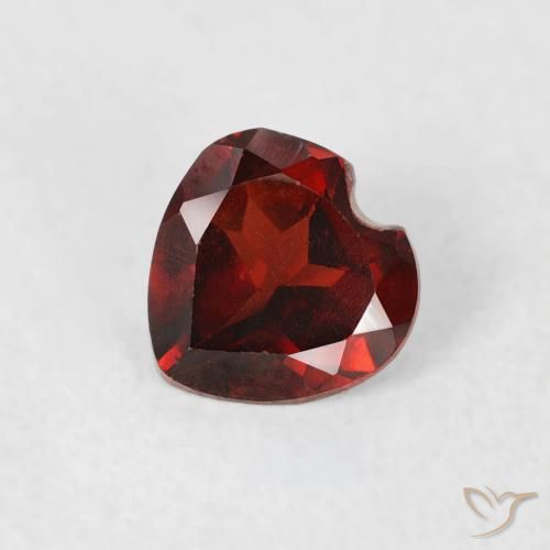0.47ct Naturale Rosso medio Granato Piropo, Cuore, VS