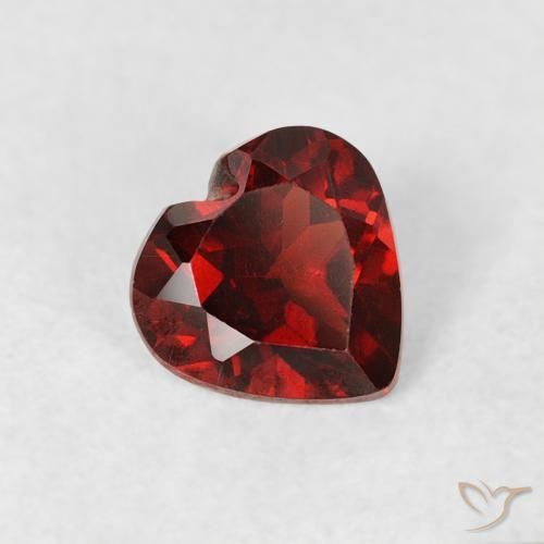 Granato Piropo Ribes Rosso naturale da 0.57 ct, Cuore, VS