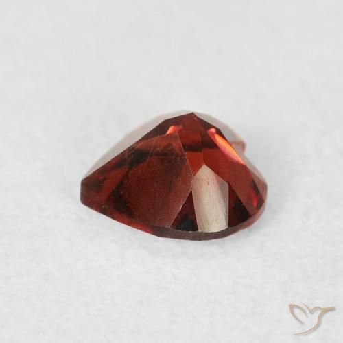 Granato Piropo Rosso medio naturale da 0.54 ct, Cuore, VS