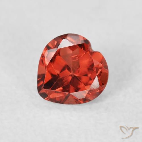 0.61ct Naturale Ribes Rosso Granato Piropo, Cuore, VS