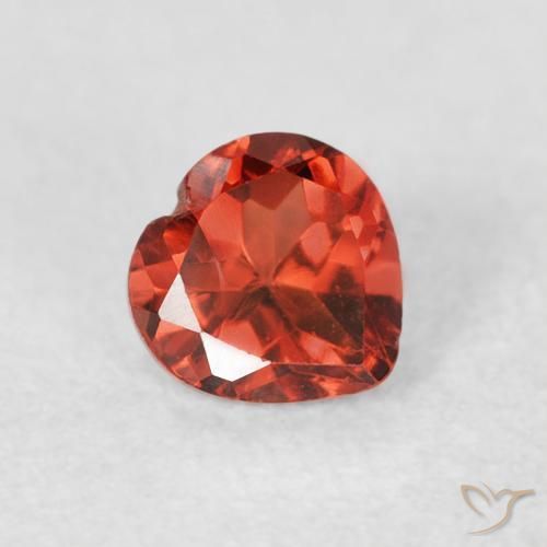 Granato Piropo Ribes Rosso naturale da 0.61 ct, Cuore, VS