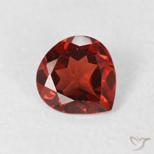 Granato Piropo Sangria rossa naturale da 0.53 ct, Forma a pera, VS