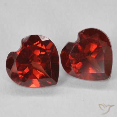 Gemme di Granato Piropo Rosso intenso naturale da 1.26 ct, Cuore, VVS-VS