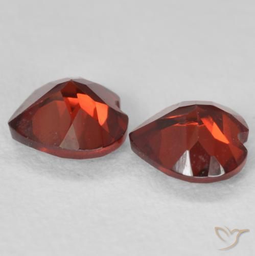Gemme di Granato Piropo Rosso intenso naturale da 1.09 ct, Cuore, VVS-VS