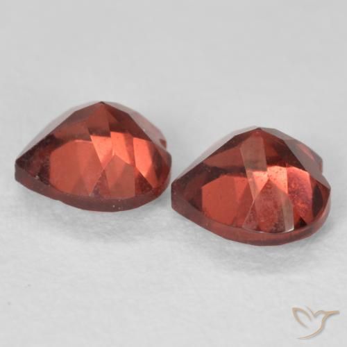 Gemme di Granato Piropo Medium Dark-Red naturale da 1.29 ct, Cuore, VS
