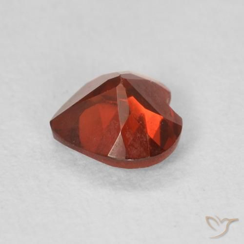 Granato Piropo Ribes Rosso naturale da 0.60 ct, Cuore, VS