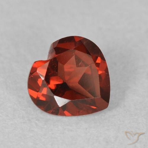 Granato Piropo Rosso brillante naturale da 0.61 ct, Cuore, VS