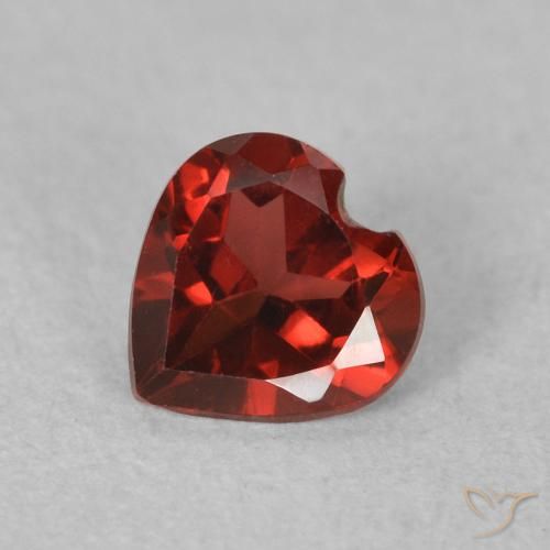 0.52ct Naturale Ribes Rosso Granato Piropo, Cuore, VVS-VS