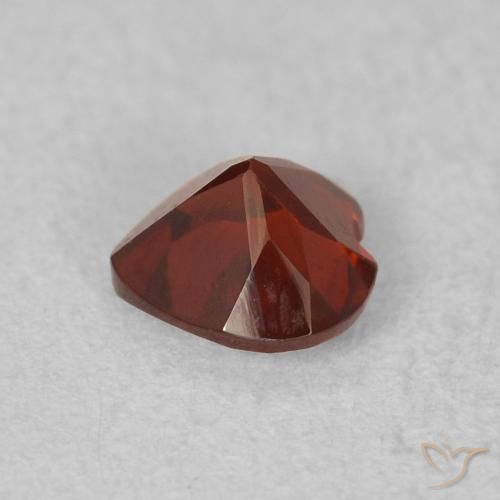 Granato Piropo Sangria rossa naturale da 0.50 ct, Cuore, VVS-VS