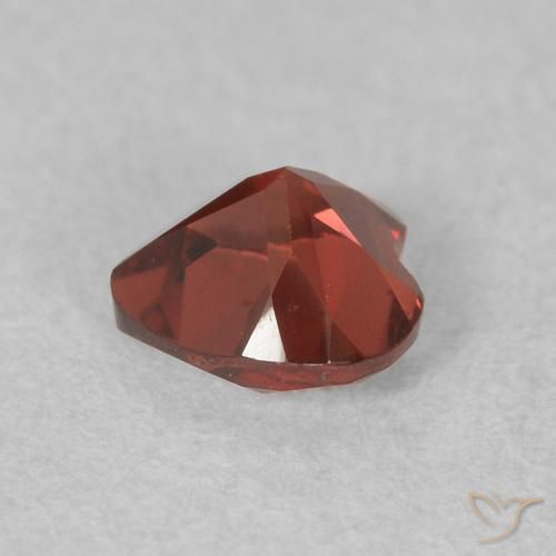 Granato Piropo Ribes Rosso naturale da 0.62 ct, Cuore, VVS-VS