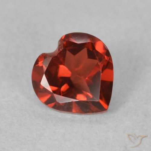 Granato Piropo Rosso brillante naturale da 0.64 ct, Cuore, VVS-VS