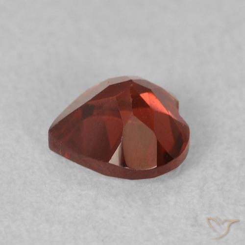 Granato Piropo Rosso brillante naturale da 0.64 ct, Cuore, VVS-VS