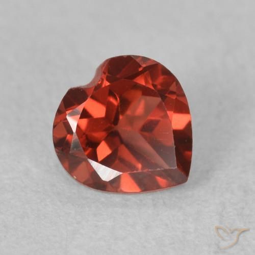 Granato Piropo Ribes Rosso naturale da 0.69 ct, Cuore, VS
