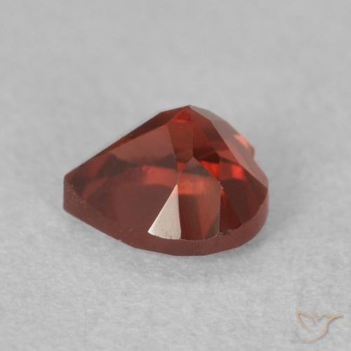 Granato Piropo Ribes Rosso naturale da 0.69 ct, Cuore, VS
