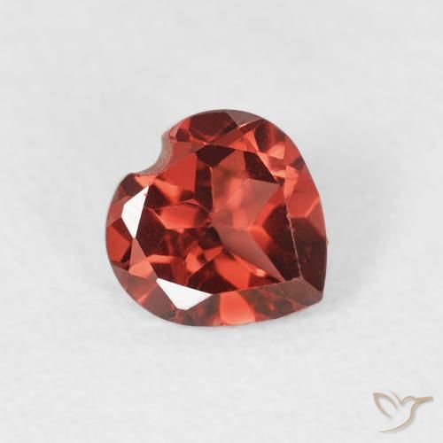 Granato Piropo Rosso brillante naturale da 0.56 ct, Cuore, VS