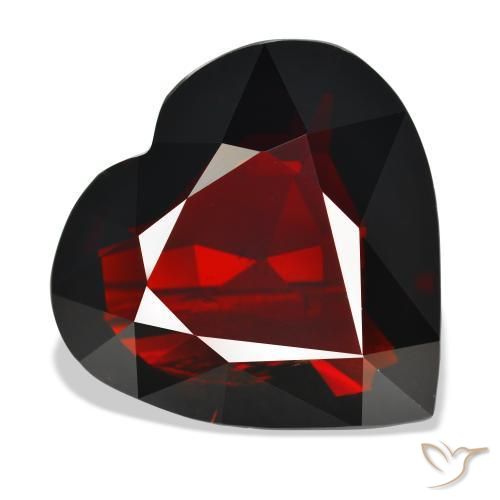 Granato Piropo Rosso nerastro naturale da 37.20 ct, Cuore, IF