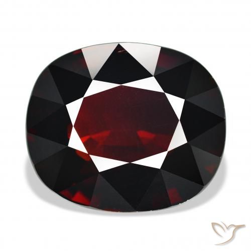 25.59ct Rosso nerastro Granato Piropo, Ovale, VVS-VS