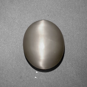 Quartz cat's eye naturale crema da 1,97 ct, taglio ovale, opaco