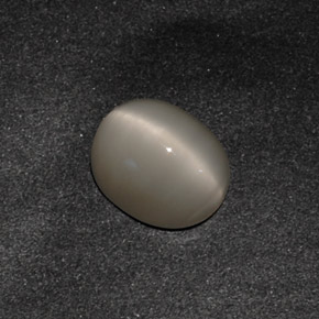 Quartz cat's eye naturale grigio da 3,42 ct, taglio ovale, opaco